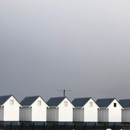 Foxton Beach Holiday Park Exterior photo