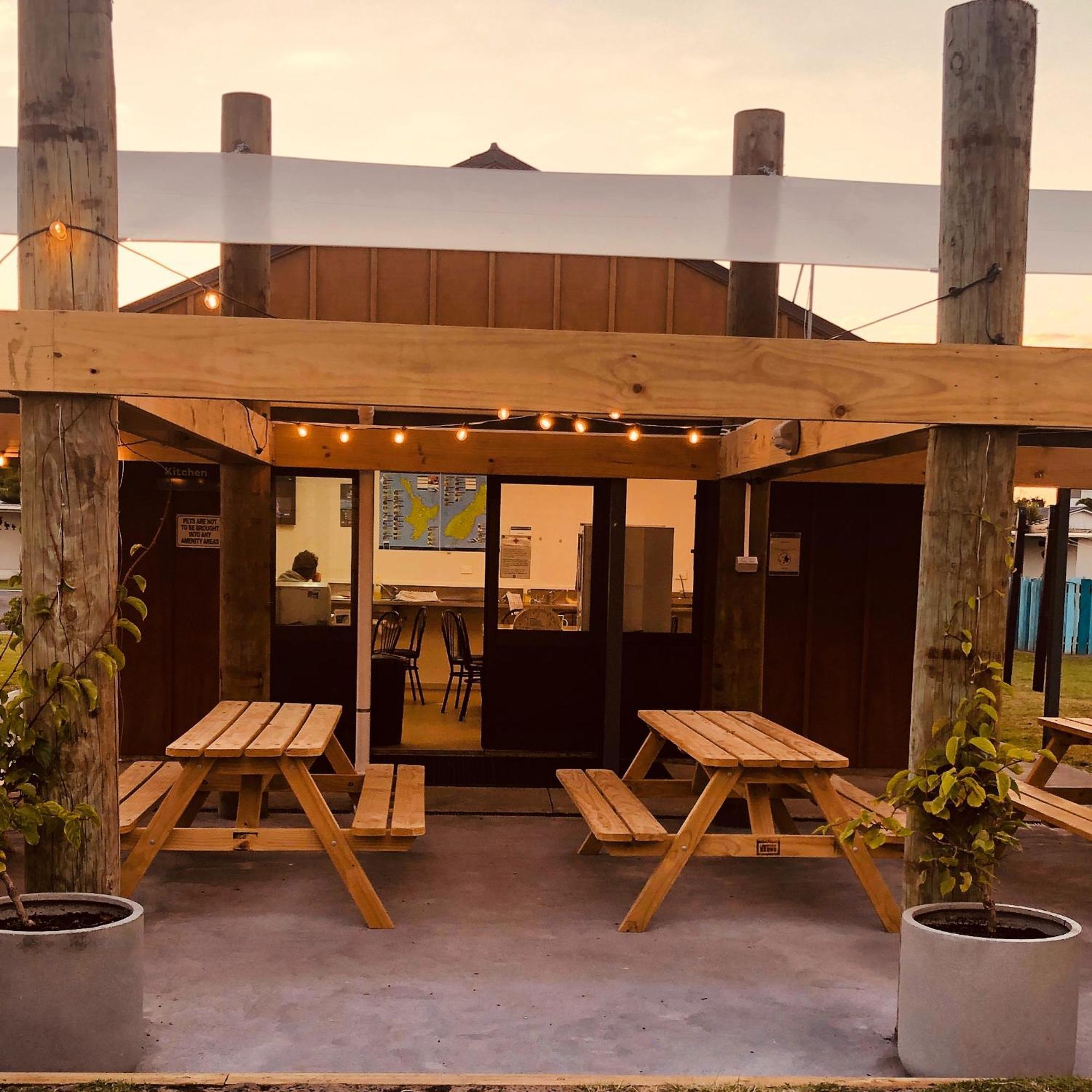 Foxton Beach Holiday Park Exterior photo